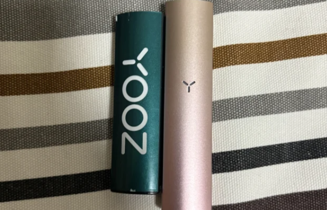 yooz怎么区分一代二代？