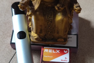 悦刻宙斯和幻影pro区别介绍