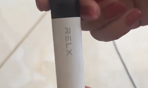 悦刻五代幻影是国标吗？