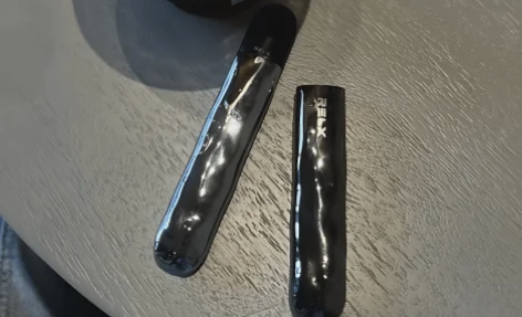 悦刻吸的时候烟缸一闪一闪怎么回事？