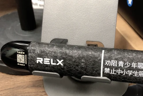 悦刻轻风烟弹为啥吸啪啪声？