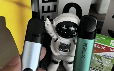 悦刻五代艺术家杆能用哪些烟弹？